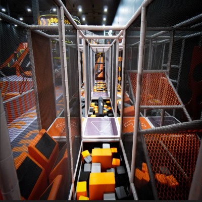 Проект строительства крытого семейного развлекательного центра в США успешно завершен.